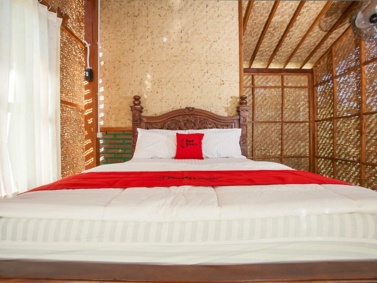 Hotel Reddoorz Near Banyuwangi Kota Train Station Esterno foto